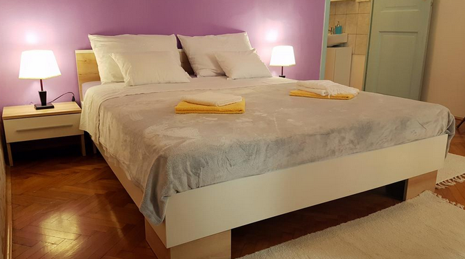 Split,Croatia,2 Bedrooms Bedrooms,1 BathroomBathrooms,Apartment,1101