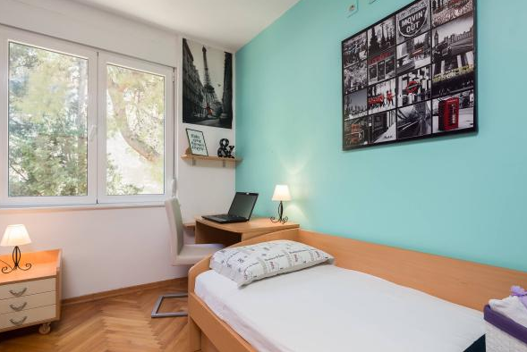 Split,Croatia,2 Bedrooms Bedrooms,1 BathroomBathrooms,Apartment,1102