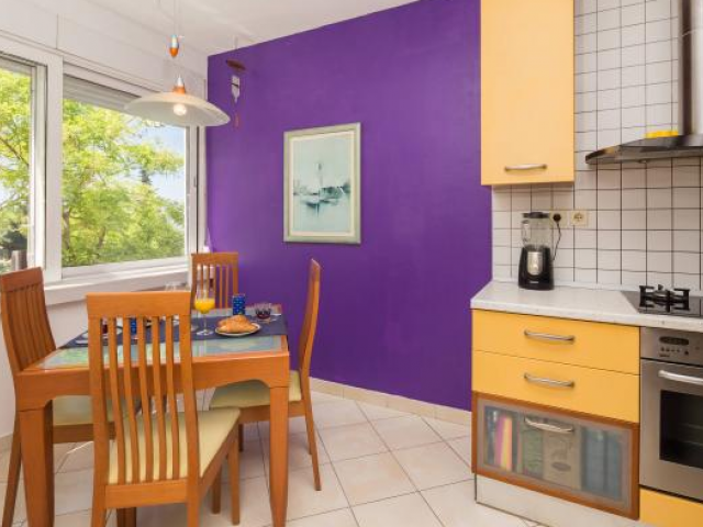 Split,Croatia,2 Bedrooms Bedrooms,1 BathroomBathrooms,Apartment,1102