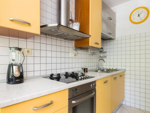 Split,Croatia,2 Bedrooms Bedrooms,1 BathroomBathrooms,Apartment,1102