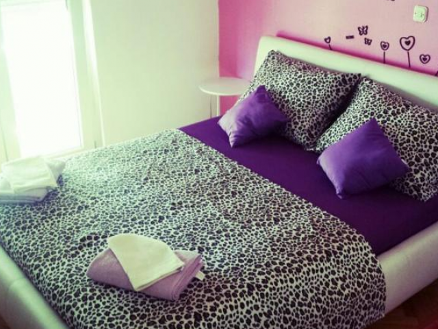 Split,Croatia,3 Bedrooms Bedrooms,1 BathroomBathrooms,Apartment,1103