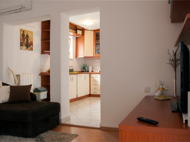 Tisno,Croatia,2 Bedrooms Bedrooms,1 BathroomBathrooms,Apartment,1113