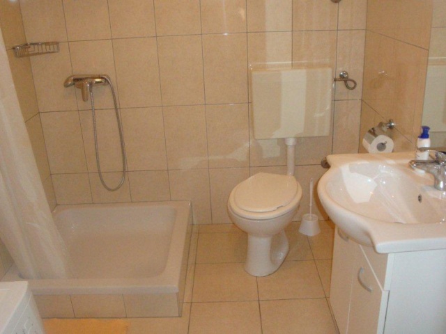 Tisno,Croatia,2 Bedrooms Bedrooms,1 BathroomBathrooms,Apartment,1121