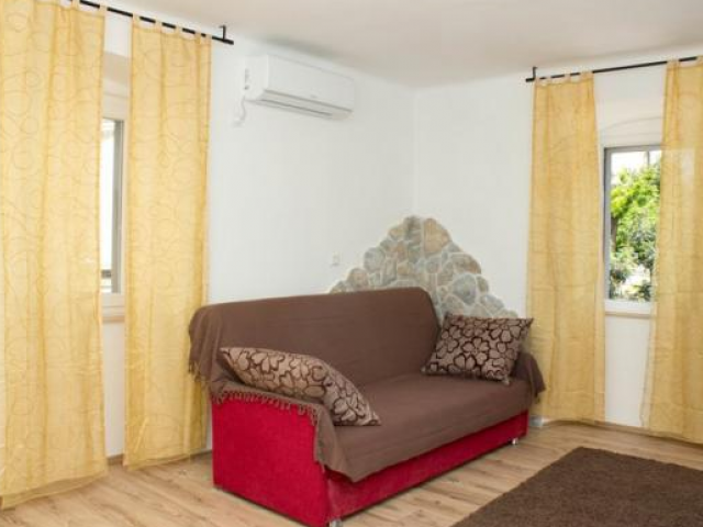 Split,Croatia,2 Bedrooms Bedrooms,1 BathroomBathrooms,Apartment,1125