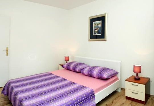 Split,Croatia,2 Bedrooms Bedrooms,1 BathroomBathrooms,Apartment,1126