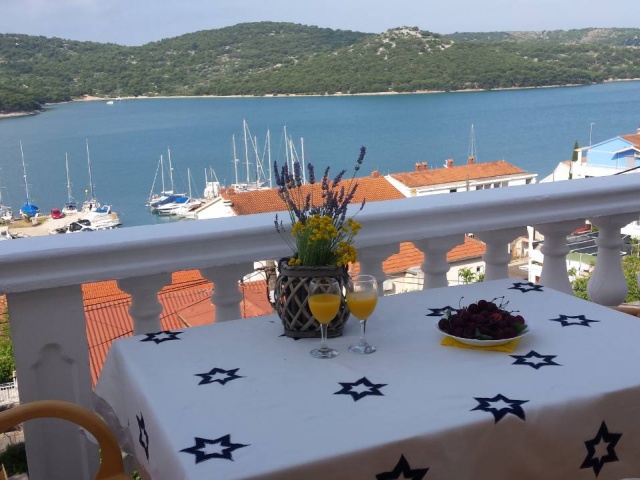Tisno,Croatia,2 Bedrooms Bedrooms,1 BathroomBathrooms,Apartment,1132