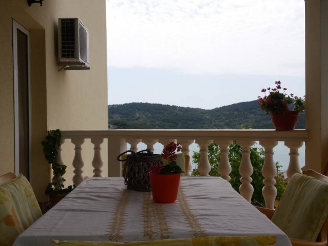 Tisno,Croatia,2 Bedrooms Bedrooms,1 BathroomBathrooms,Apartment,1134