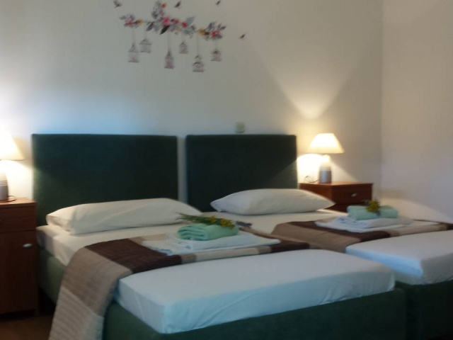 Tisno,Croatia,2 Bedrooms Bedrooms,1 BathroomBathrooms,Apartment,1134