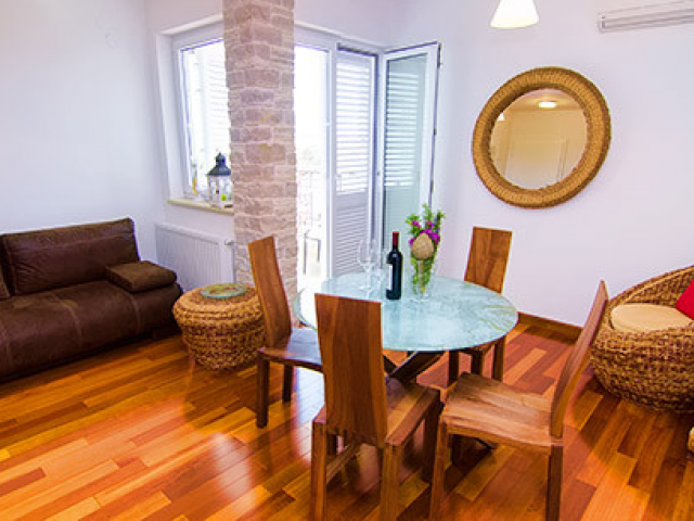 Tisno,Croatia,2 Bedrooms Bedrooms,1 BathroomBathrooms,Apartment,1154