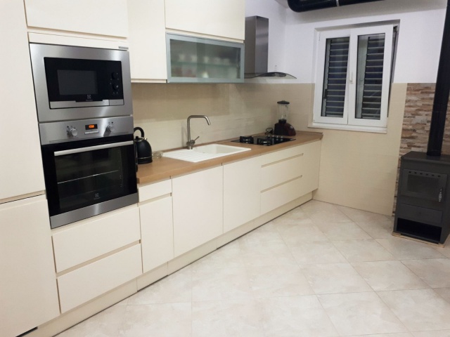 Split,Croatia,3 Bedrooms Bedrooms,2 BathroomsBathrooms,Apartment,1155