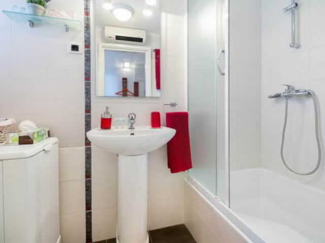 Split,Croatia,1 BathroomBathrooms,Apartment,1017