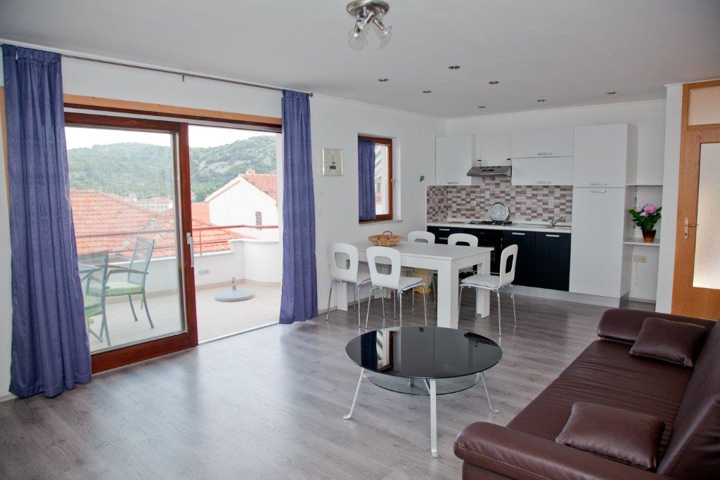 Tisno,Croatia,2 Bedrooms Bedrooms,1 BathroomBathrooms,Apartment,1040