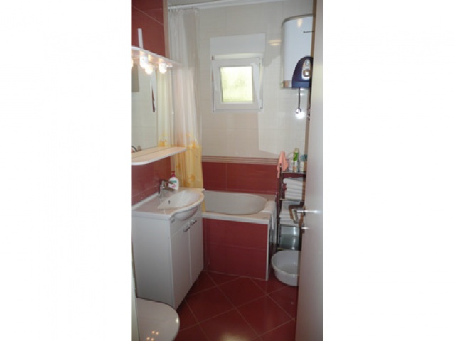 Tisno,Croatia,2 Bedrooms Bedrooms,1 BathroomBathrooms,Apartment,1046