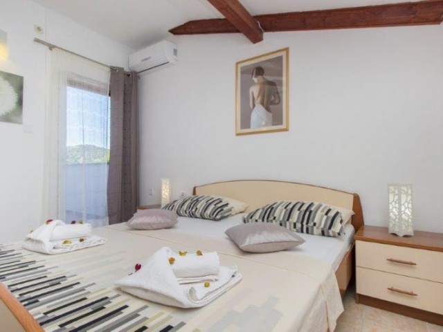 Tisno, Croatia, 3 Bedrooms Bedrooms, ,1 BathroomBathrooms,Apartment,Vacation Rental,1062