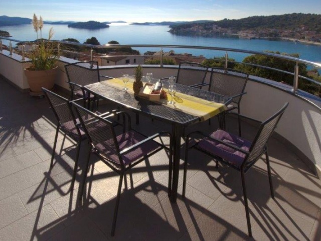 Tisno, Croatia, 3 Bedrooms Bedrooms, ,1 BathroomBathrooms,Apartment,Vacation Rental,1062